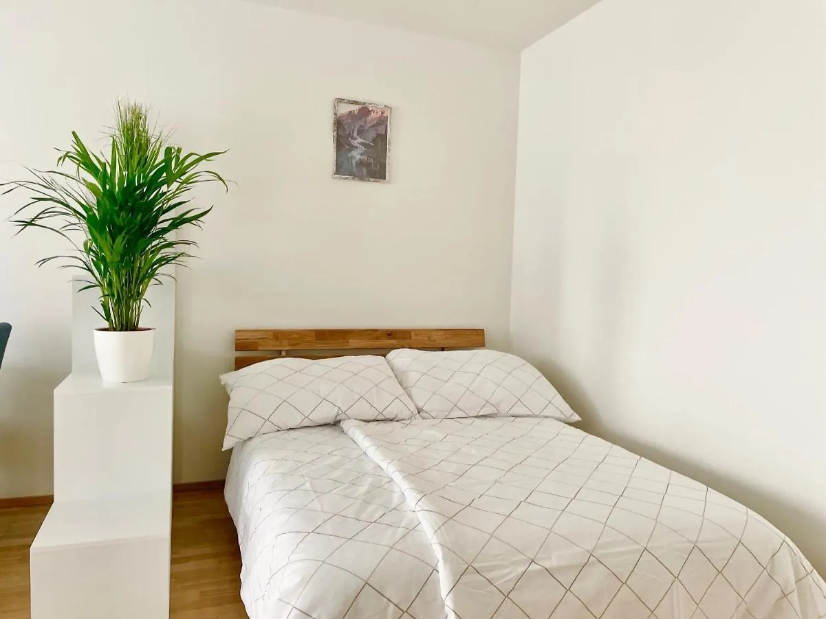 Bright Flat In Central Vienna 0*,
